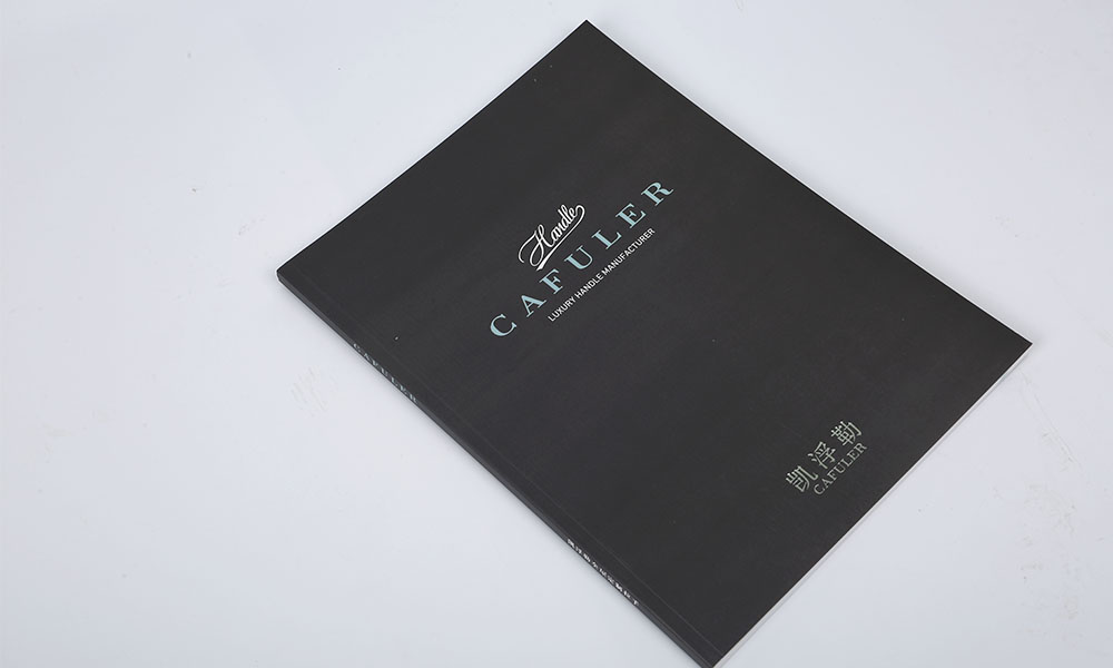 精裝畫冊字體哪個好？